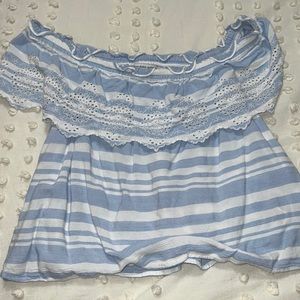 American Eagle Off-the-Shoulder Top Size S